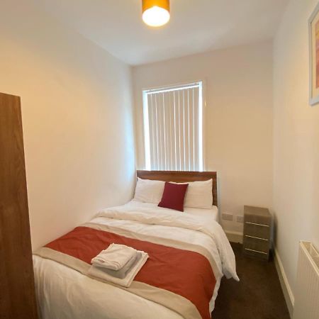 Warwick Street Professional Lets Apartment Нюкасъл ъпон Тайн Екстериор снимка