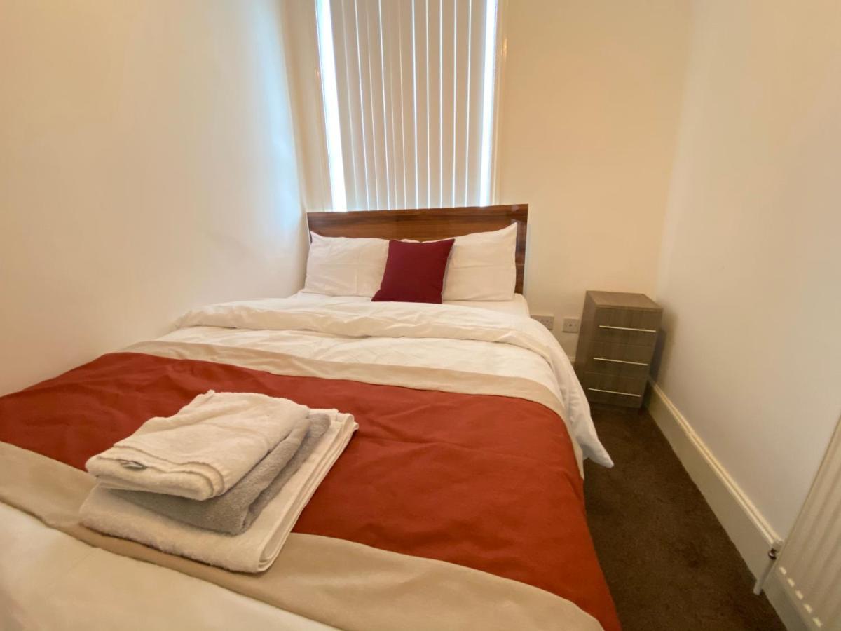 Warwick Street Professional Lets Apartment Нюкасъл ъпон Тайн Екстериор снимка